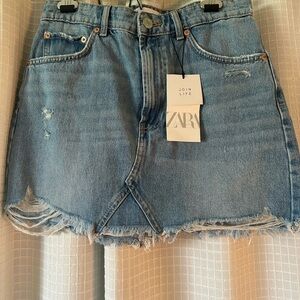 Zara Light Blue Distressed Denim Mini Skirt with Frayed Hem